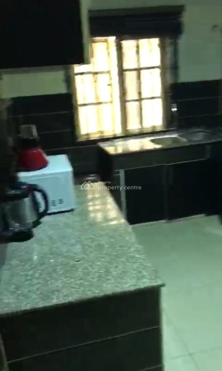Furnished 3 Bedrooms Apartment, 1st Ugbor, By Choice Gate Area.gra, Benin, Oredo, Edo, Flat / Apartment for Rent