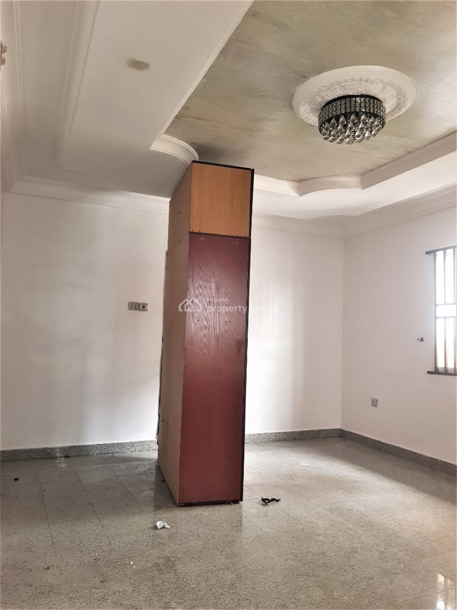3 Bedroom Flat in a Serene Neighbourhood - Upstairs, Lekki Right Hand Side, Lekki, Lagos, Flat / Apartment for Rent