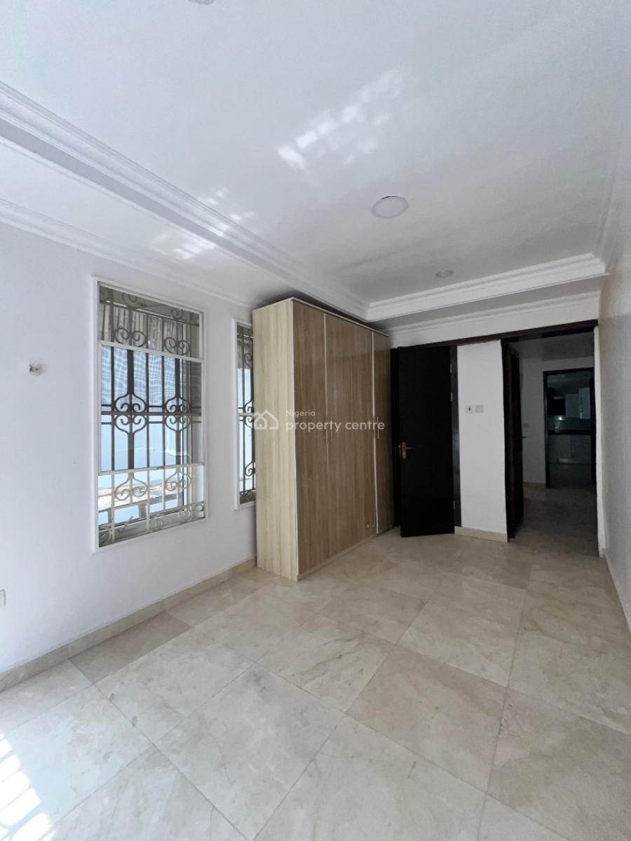 Well Built Fully Serviced 3 Bedroom Apartment, Lekki Phase 1, Lekki, Lagos, Flat / Apartment for Rent