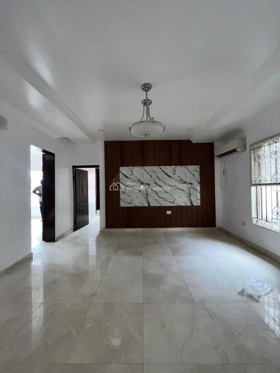 Well Built Fully Serviced 3 Bedroom Apartment, Lekki Phase 1, Lekki, Lagos, Flat / Apartment for Rent