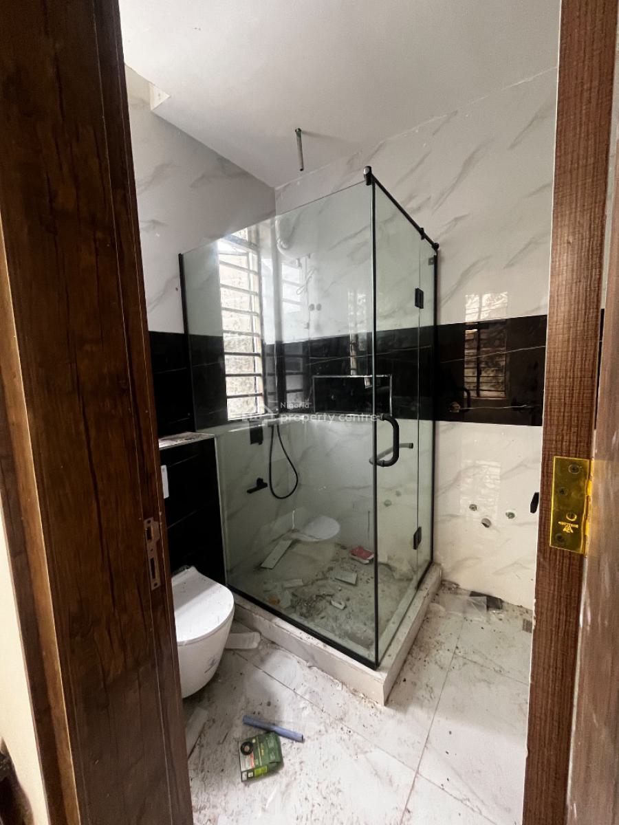 Lekki Phase 1,luxury Block of 3 Units of 2 Bed and 1 Unit of 3 Bed, Off Admiralty Road, Lekki Phase 1, Lekki, Lagos, Flat / Apartment for Sale