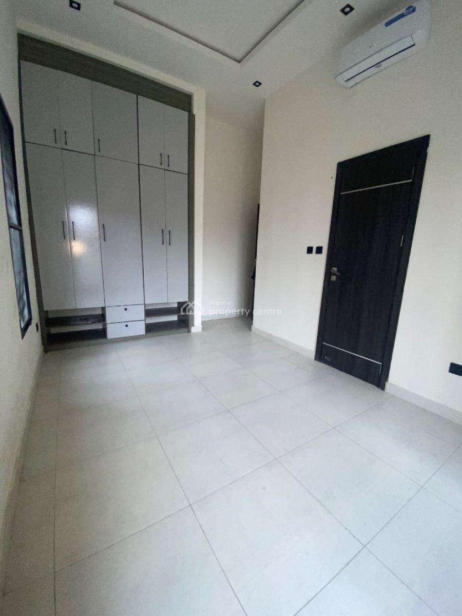 Luxurious 2 Bedroom Apartment with Bq and Ac, Ikate, Lekki, Lagos, Flat / Apartment for Rent