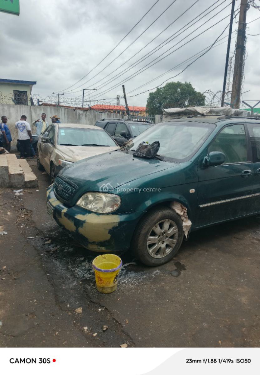 a Commercial Detached Building, Matori Ladipo, Matori, Oshodi, Lagos, Office Space for Rent