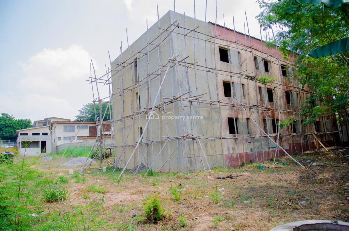 Investment Deal in a Prime Location, Before Nihort Gate, Jericho, Ibadan, Oyo, Block of Flats for Sale