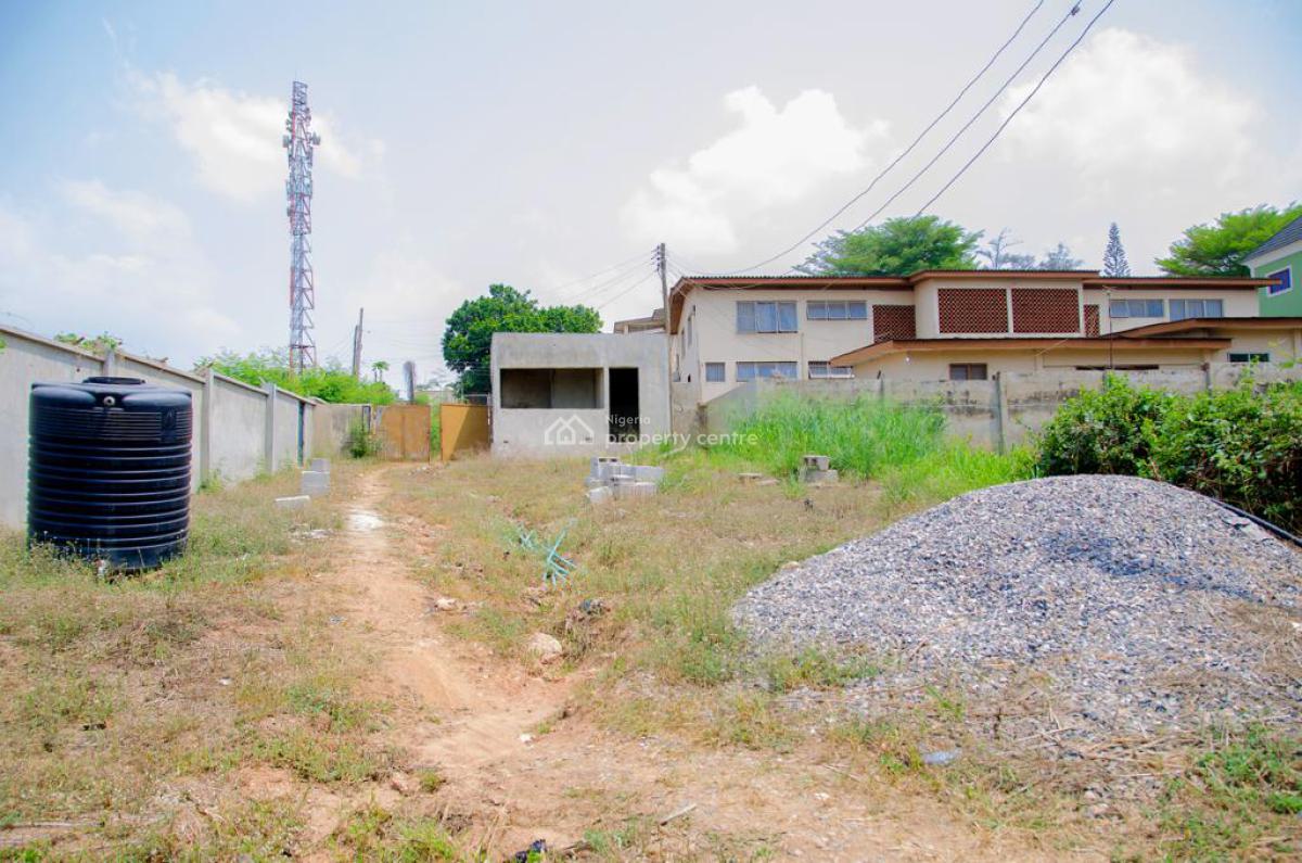 Investment Deal in a Prime Location, Before Nihort Gate, Jericho, Ibadan, Oyo, Block of Flats for Sale