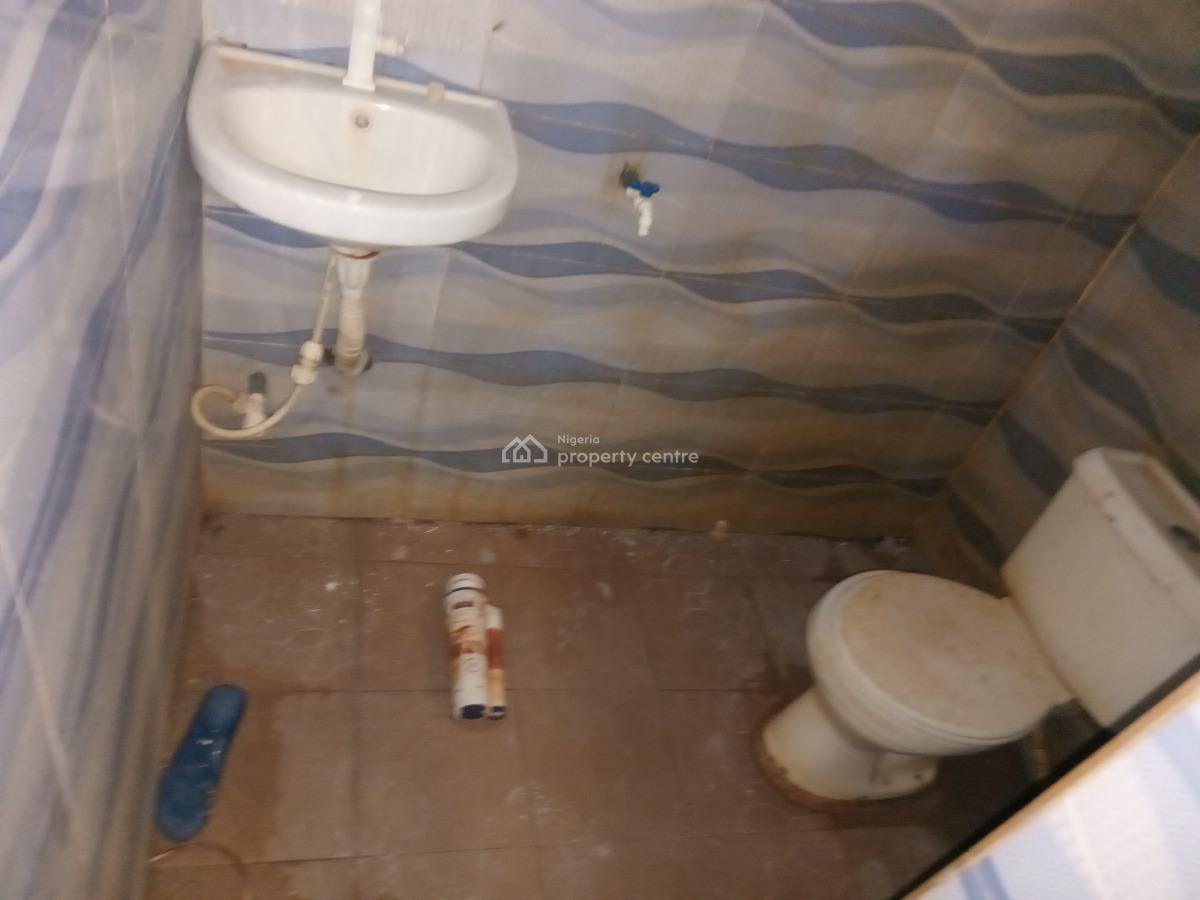 2 Bedroom Flat, Ogombo, Ajah, Lagos, Flat / Apartment for Rent