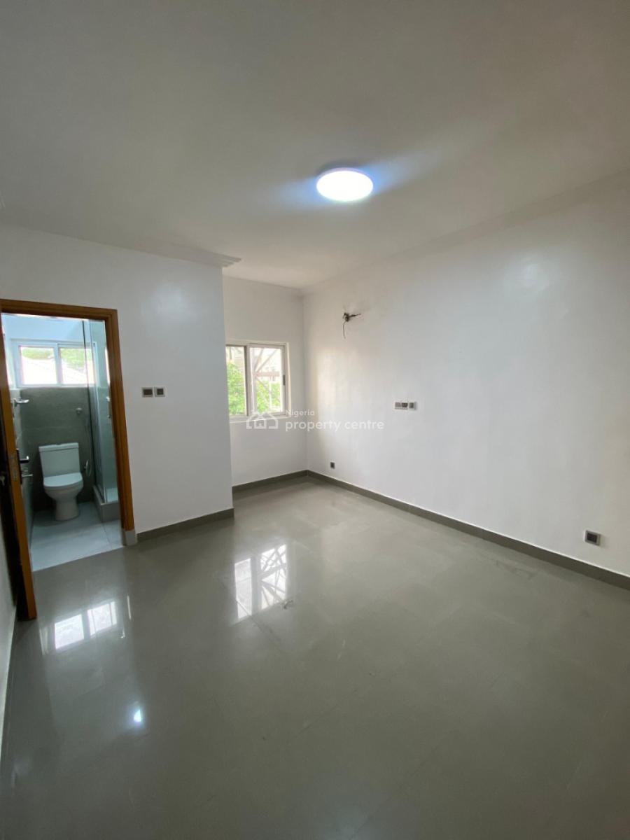 Well Finished Serviced 4 Bedroom Townhouse with a Room Bq, Lekki Phase 1, Lekki, Lagos, Terraced Duplex for Rent