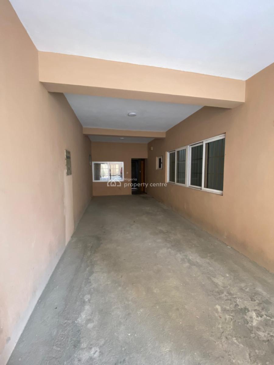 Well Finished Serviced 4 Bedroom Townhouse with a Room Bq, Lekki Phase 1, Lekki, Lagos, Terraced Duplex for Rent