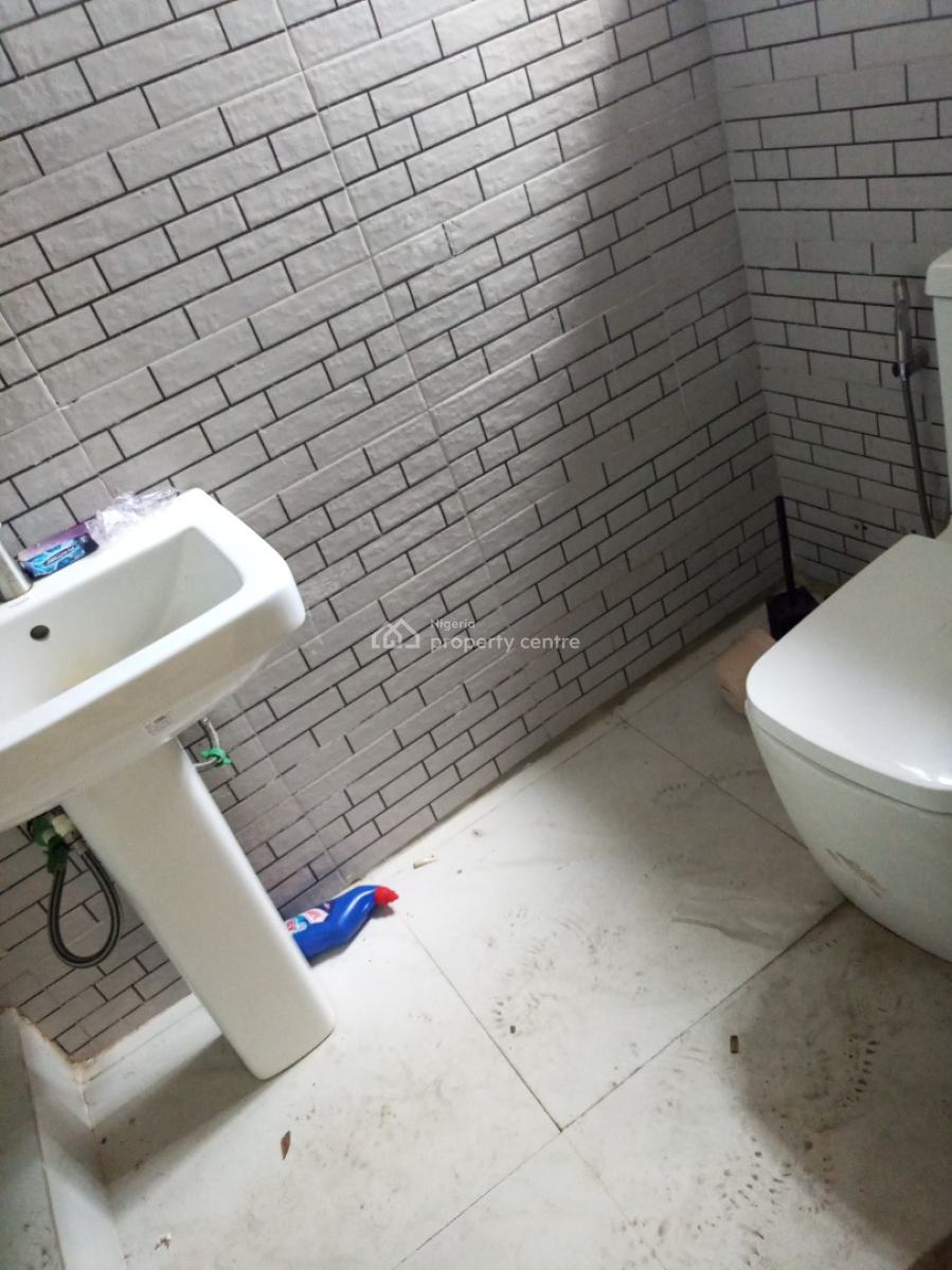 Serviced 2 Bedroom Luxury Apartment, Ogunfayo Immediately After Awoyaya, Ogogoro, Ibeju Lekki, Lagos, Flat / Apartment for Rent