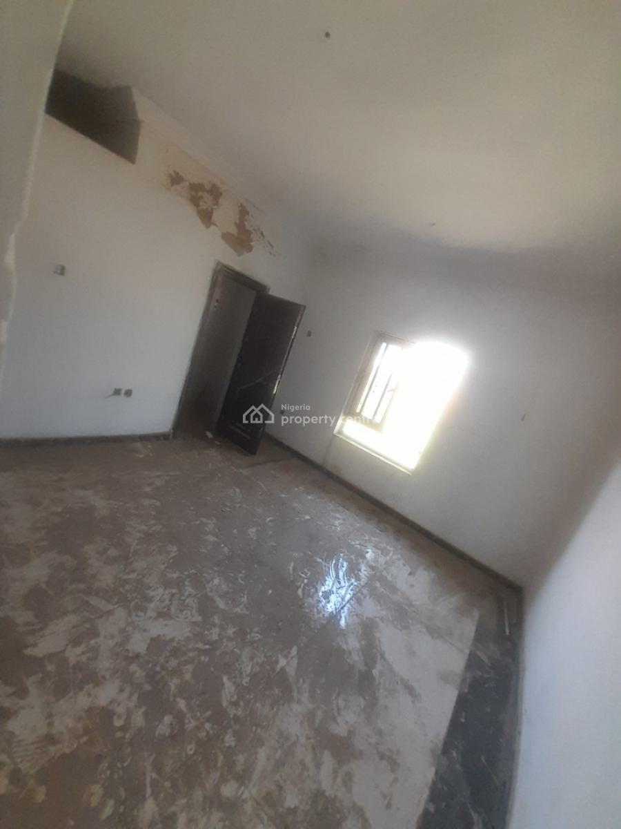 Standard Selfcon Block of Flat on a Tarred Road, Fo1 Layout, Kubwa, Abuja, Flat / Apartment for Rent