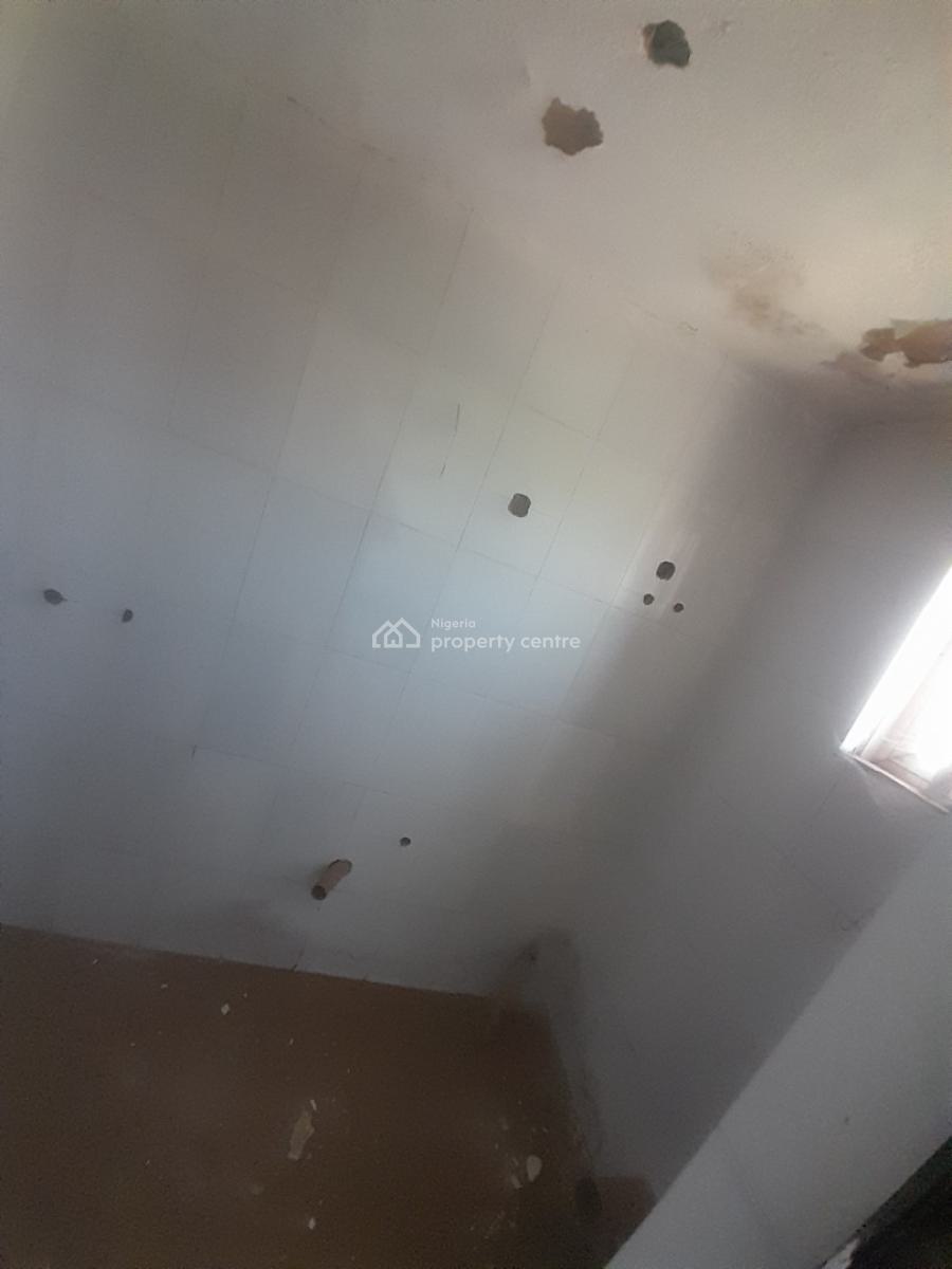 Standard Selfcon Block of Flat on a Tarred Road, Fo1 Layout, Kubwa, Abuja, Flat / Apartment for Rent