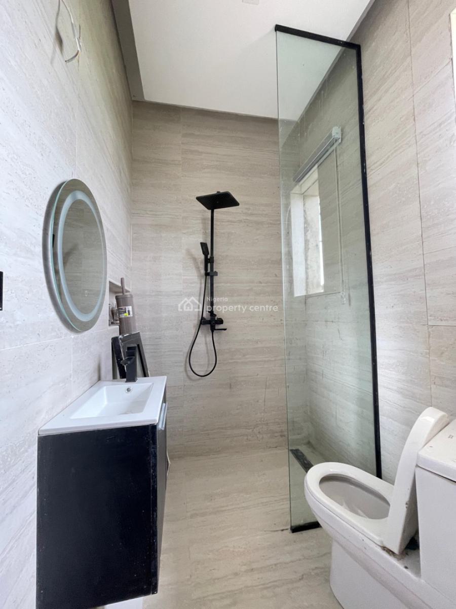 2 Bedroom with Pool, Gym, Lekki Phase 1, Lekki, Lagos, Flat / Apartment for Sale