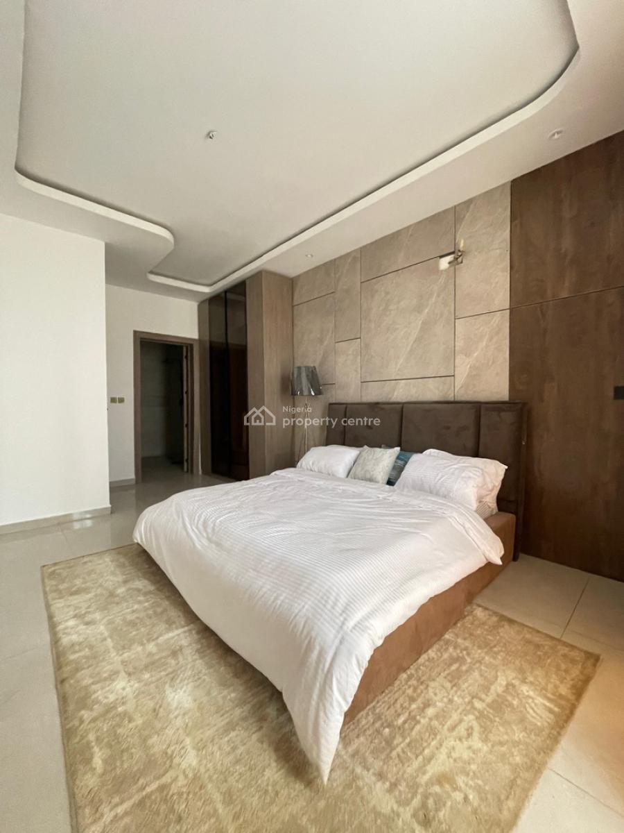2 Bedroom with Pool, Gym, Lekki Phase 1, Lekki, Lagos, Flat / Apartment for Sale