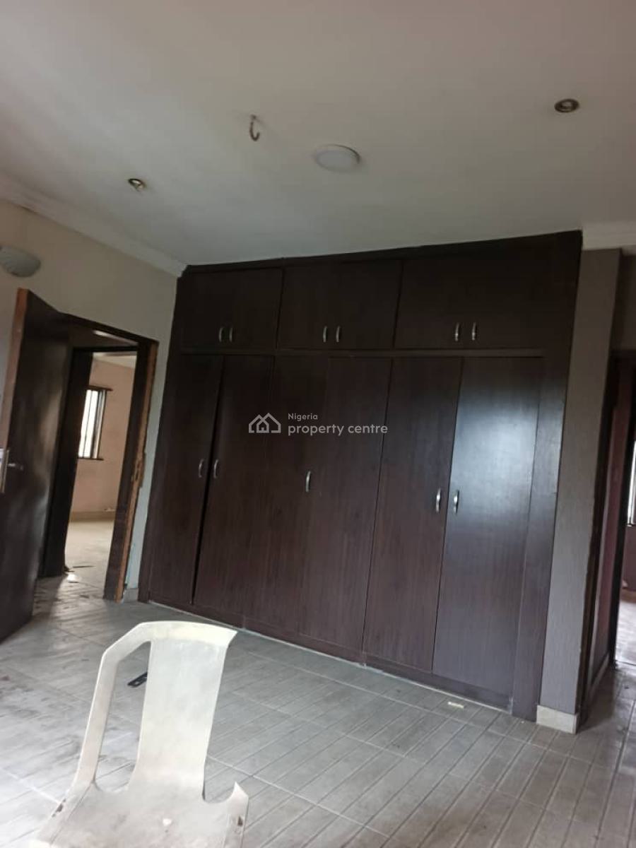 Well Renovated 2 Bedroom Flat, Opposite Omole Phase 1, Ojodu, Lagos, Flat / Apartment for Rent