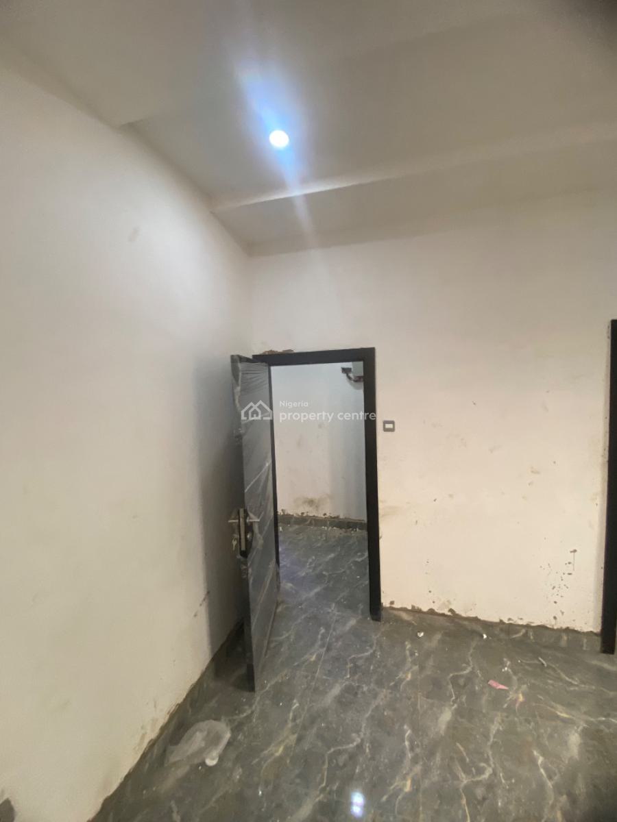Executively Constructed Newly Built 2 Bedroom Smart Home, Rjolad Road, Gbagada, Lagos, Flat / Apartment for Rent