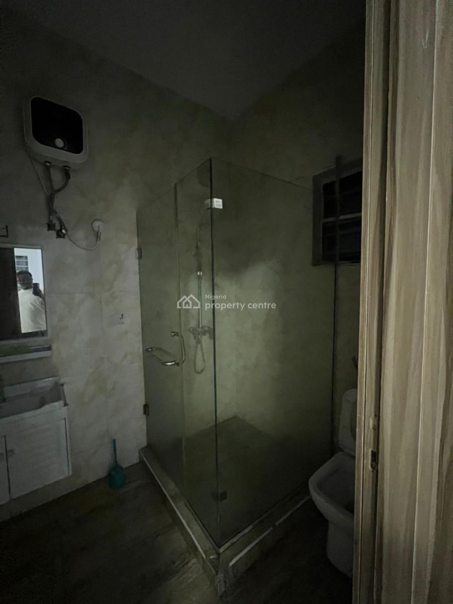 Nice Masters Bedroom, Orchid Road Royal Pine Estate, Lekki, Lagos, Self Contain (single Rooms) for Rent