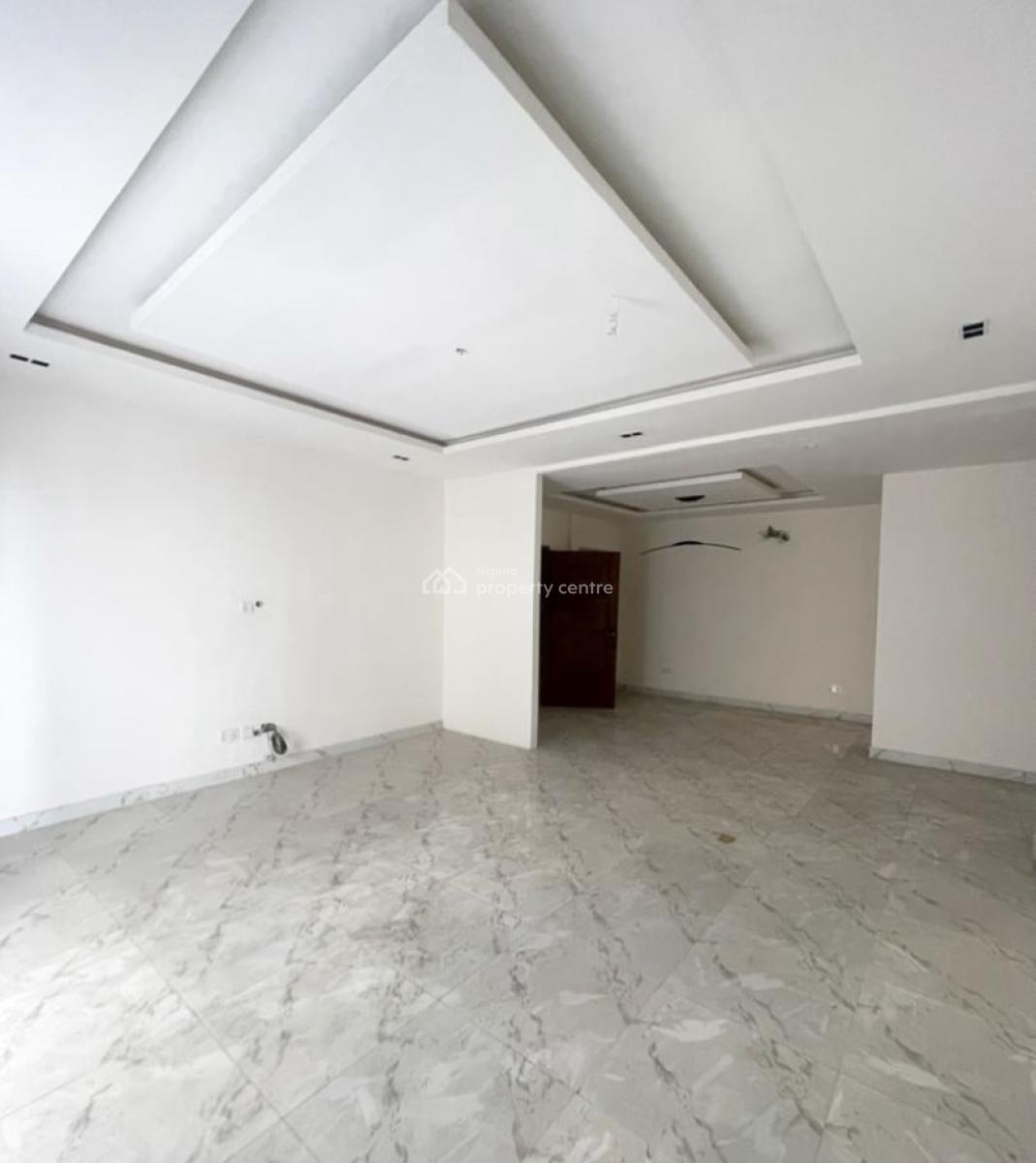 Well Built 3 Bedroom Apartment, Chevron, Lekki, Lagos, Flat / Apartment for Sale