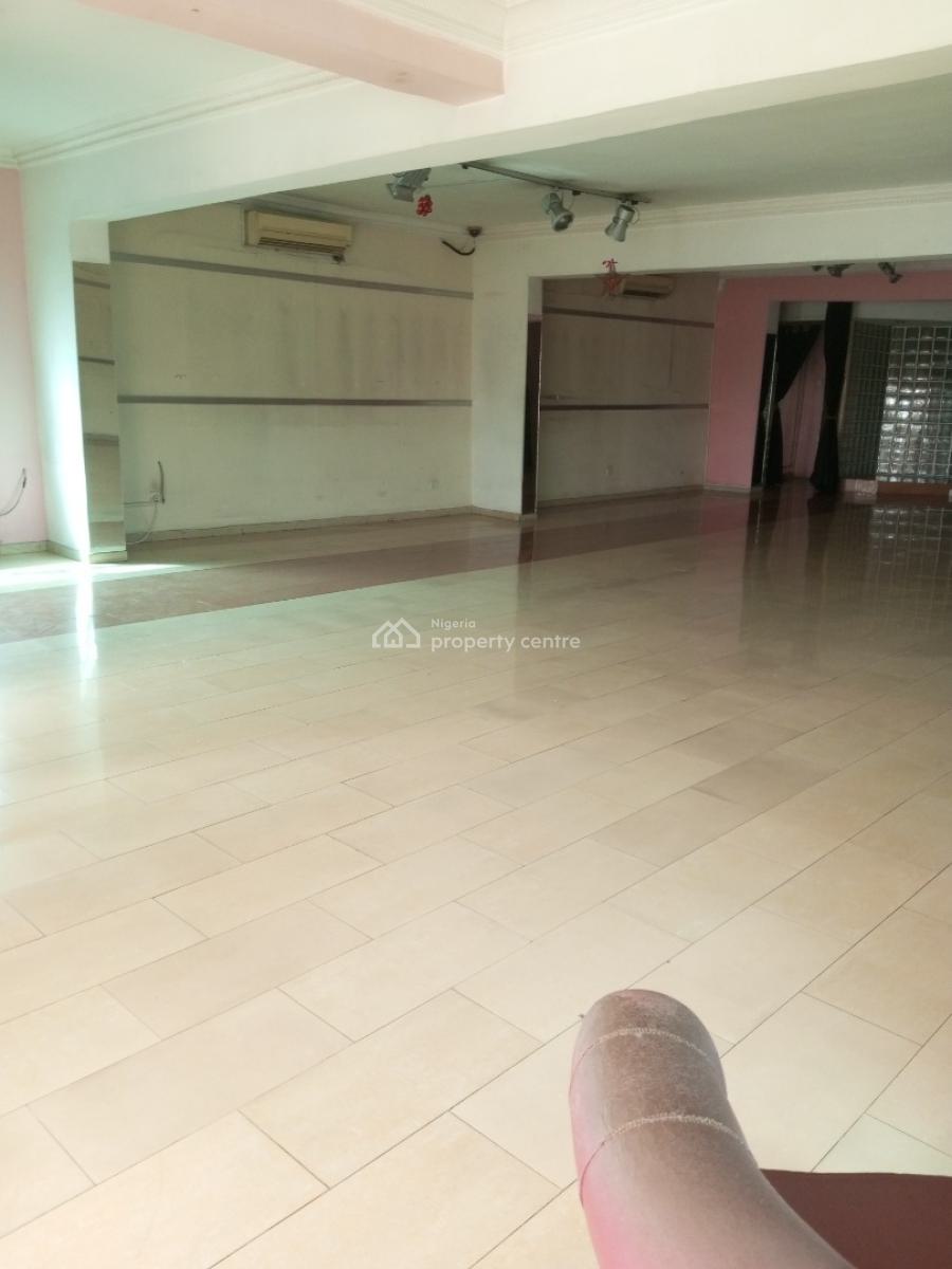 200sqm Show Room Space, Opebi, Ikeja, Lagos, Plaza / Complex / Mall for Rent