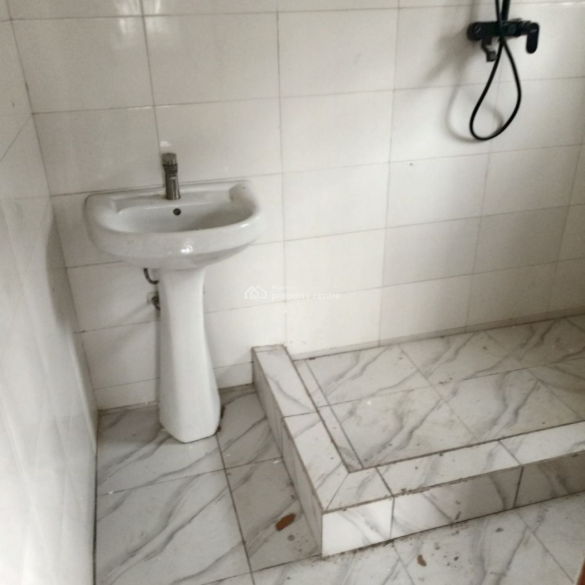 Three Bedroom Apartment, Badore, Badore, Ajah, Lagos, Flat / Apartment for Rent
