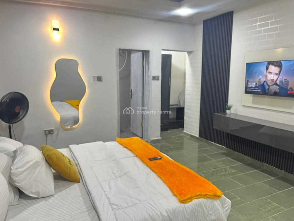 Studio Apartment, 40 Onitsha Crescent, Garki, Abuja, Garki, Abuja, Mini Flat (room and Parlour) Short Let