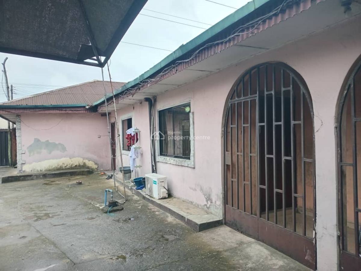 Standard Block of Flats with Shops on 580sqm of Land, Elekahia, Port Harcourt, Rivers, Block of Flats for Sale