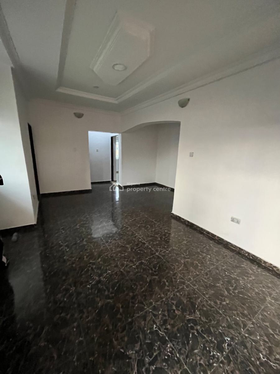 Beautiful 2 Bedroom Flat Upstairs, Mobil Road, Ilaje, Ajah, Lagos, Flat / Apartment for Rent