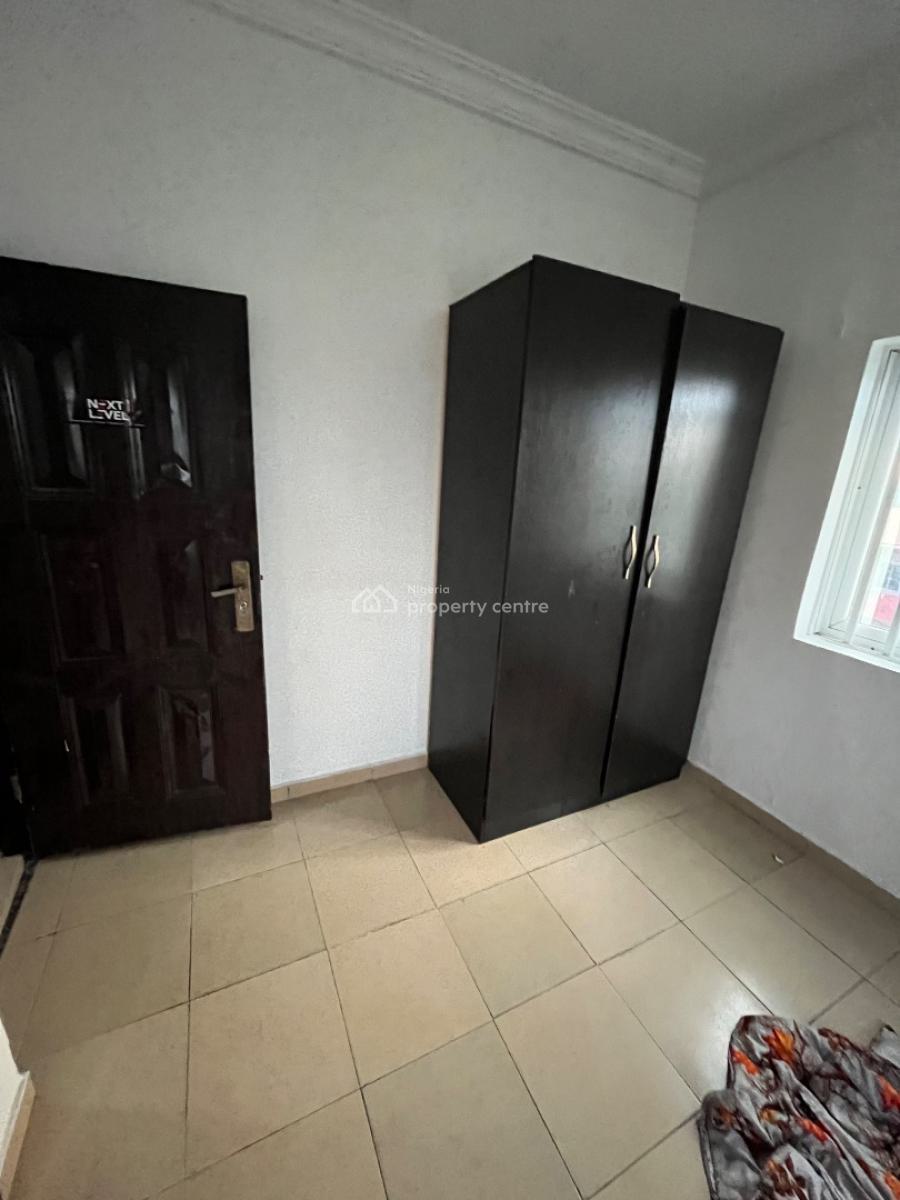 Beautiful 2 Bedroom Flat Upstairs, Mobil Road, Ilaje, Ajah, Lagos, Flat / Apartment for Rent