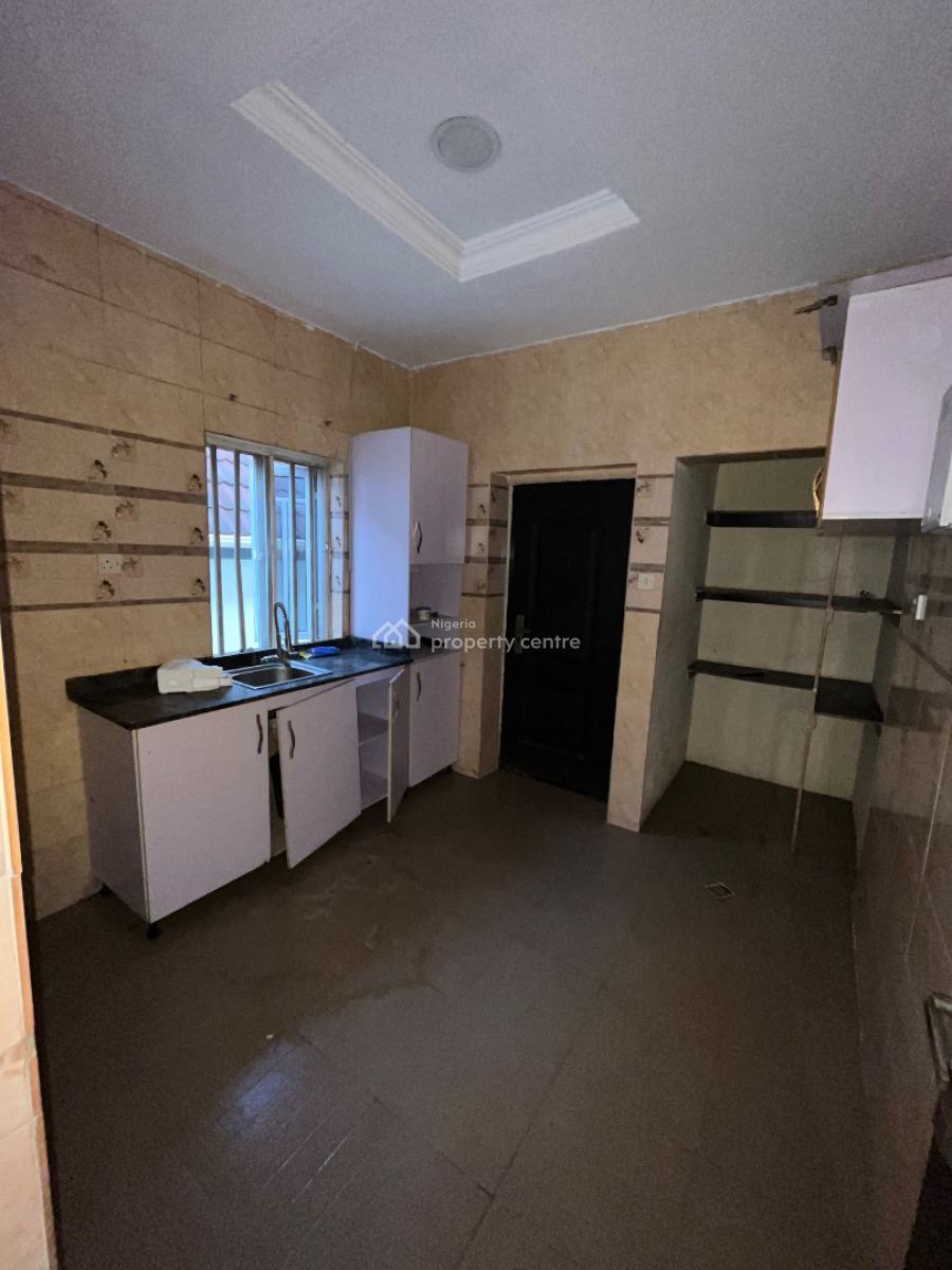Beautiful 2 Bedroom Flat Upstairs, Mobil Road, Ilaje, Ajah, Lagos, Flat / Apartment for Rent