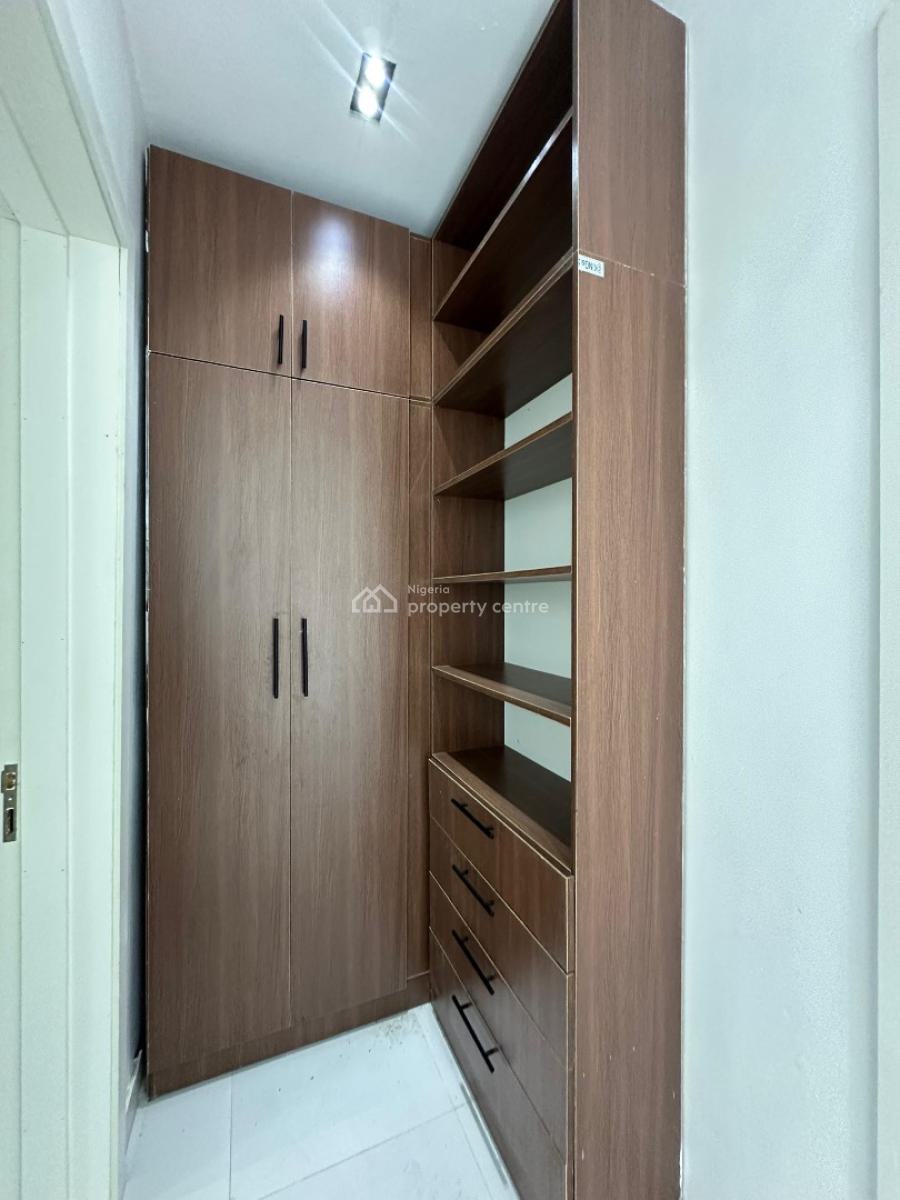 Luxury 2 Bedroom Flat with S/pool & Gym, Ologolo Lekki, Ologolo, Lekki, Lagos, Flat / Apartment for Sale
