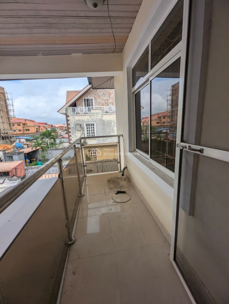 10 Room Duplex with Bq & Security Room (commercial Or Residential), Off Adebayo Doherty, Lekki Phase 1, Lekki, Lagos, Office Space for Rent