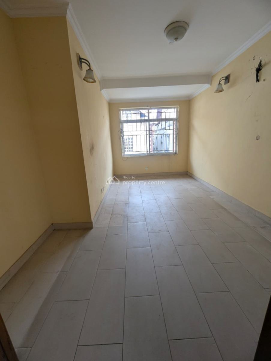 10 Room Duplex with Bq & Security Room (commercial Or Residential), Off Adebayo Doherty, Lekki Phase 1, Lekki, Lagos, Office Space for Rent