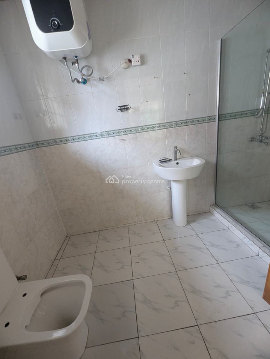10 Room Duplex with Bq & Security Room (commercial Or Residential), Off Adebayo Doherty, Lekki Phase 1, Lekki, Lagos, Office Space for Rent