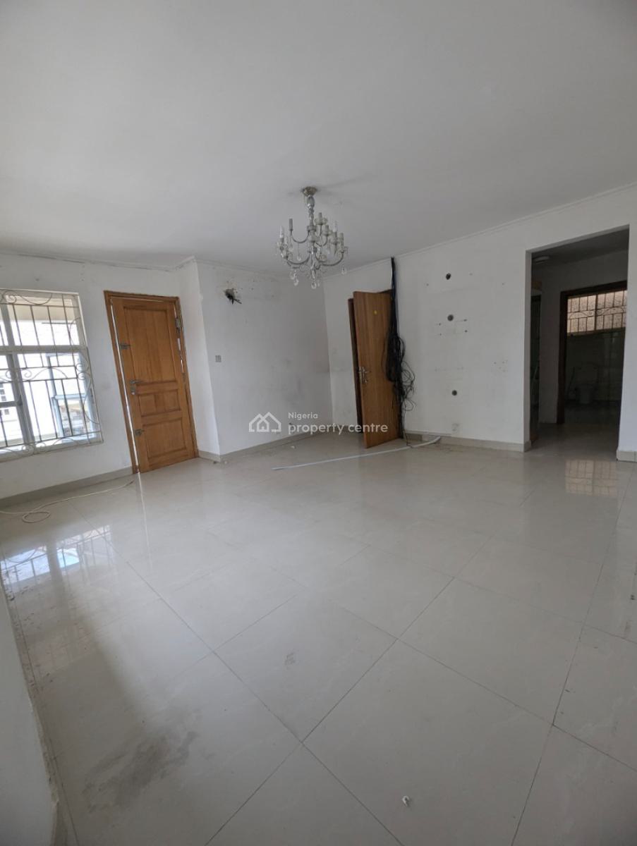 10 Room Duplex with Bq & Security Room (commercial Or Residential), Off Adebayo Doherty, Lekki Phase 1, Lekki, Lagos, Office Space for Rent