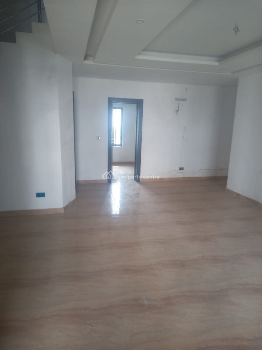 4 Bed Rooms Mansionatte, Olaleye, New Town Estate, Iponri, Surulere, Lagos, Terraced Duplex for Sale