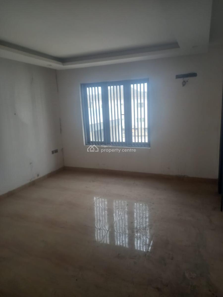 4 Bed Rooms Mansionatte, Olaleye, New Town Estate, Iponri, Surulere, Lagos, Terraced Duplex for Sale