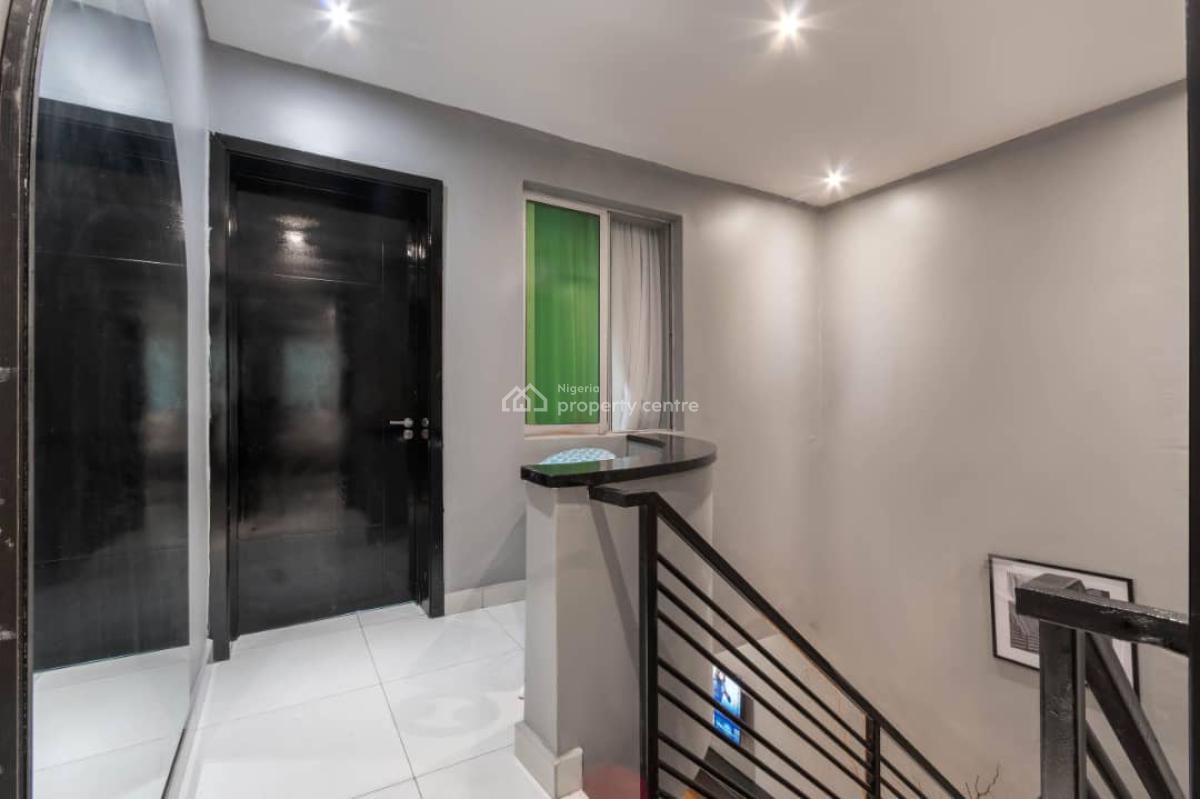 Neu -a Brand New Luxury 2bedroom Apartment with Swimming Pool,ps5, Gym, Lekki Phase 1, Lekki, Lagos, Flat / Apartment Short Let