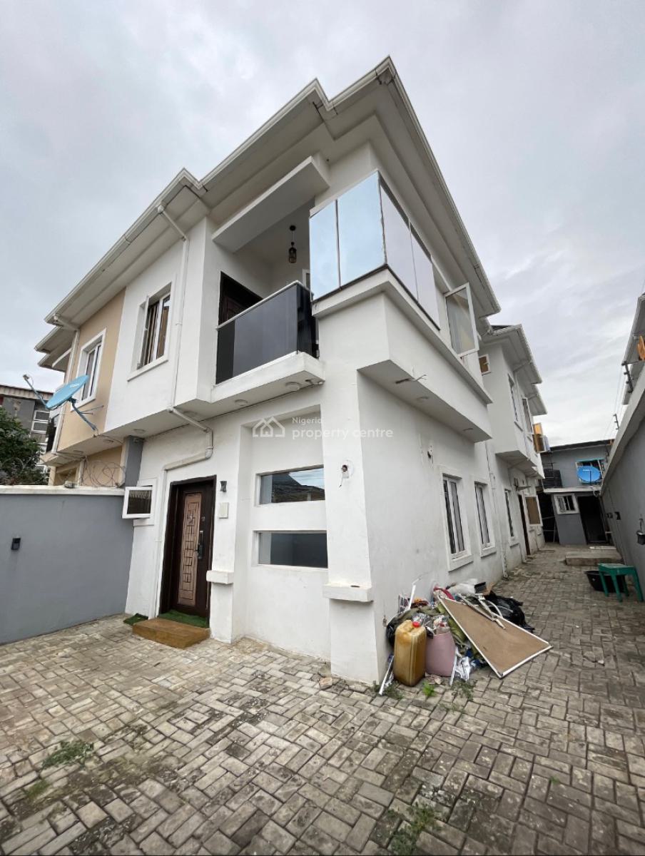 Well Maintained 4 Bedroom Spacious Semi Detached Duplex, Marshal Surulere Lagos, Surulere, Lagos, Semi-detached Duplex for Sale
