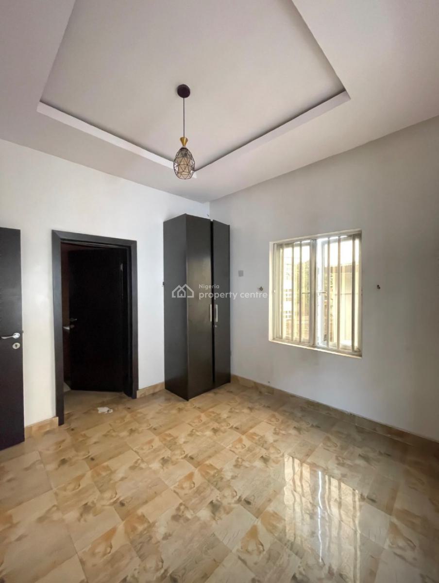Well Maintained 4 Bedroom Spacious Semi Detached Duplex, Marshal Surulere Lagos, Surulere, Lagos, Semi-detached Duplex for Sale