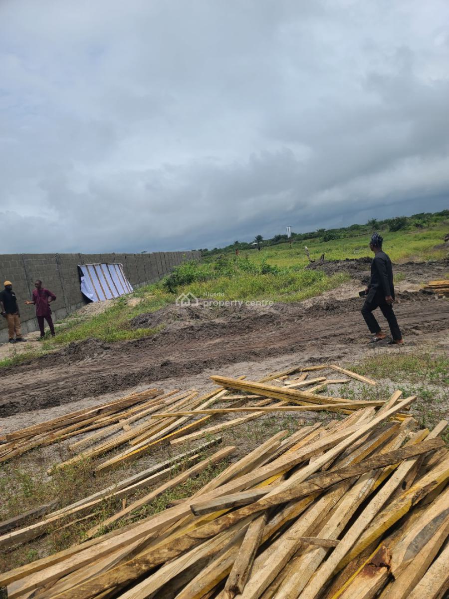 Land in an Estate Facing The Express, Ibeju Lekki After Dangote Refinery, Akodo Ise, Ibeju Lekki, Lagos, Mixed-use Land for Sale