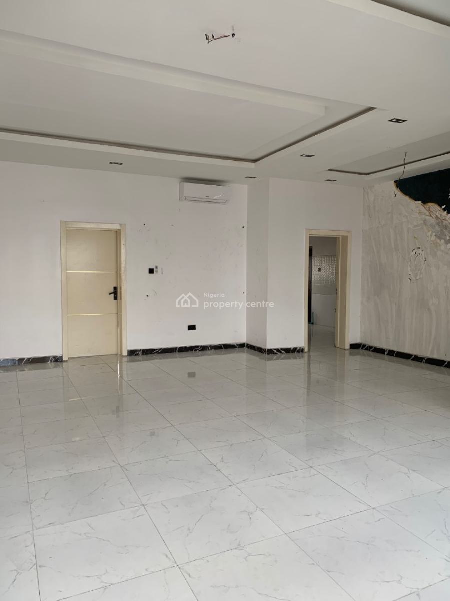 Spacious 3 Bedroom Apartment, Lekki Phase 1, Lekki, Lagos, Flat / Apartment for Rent