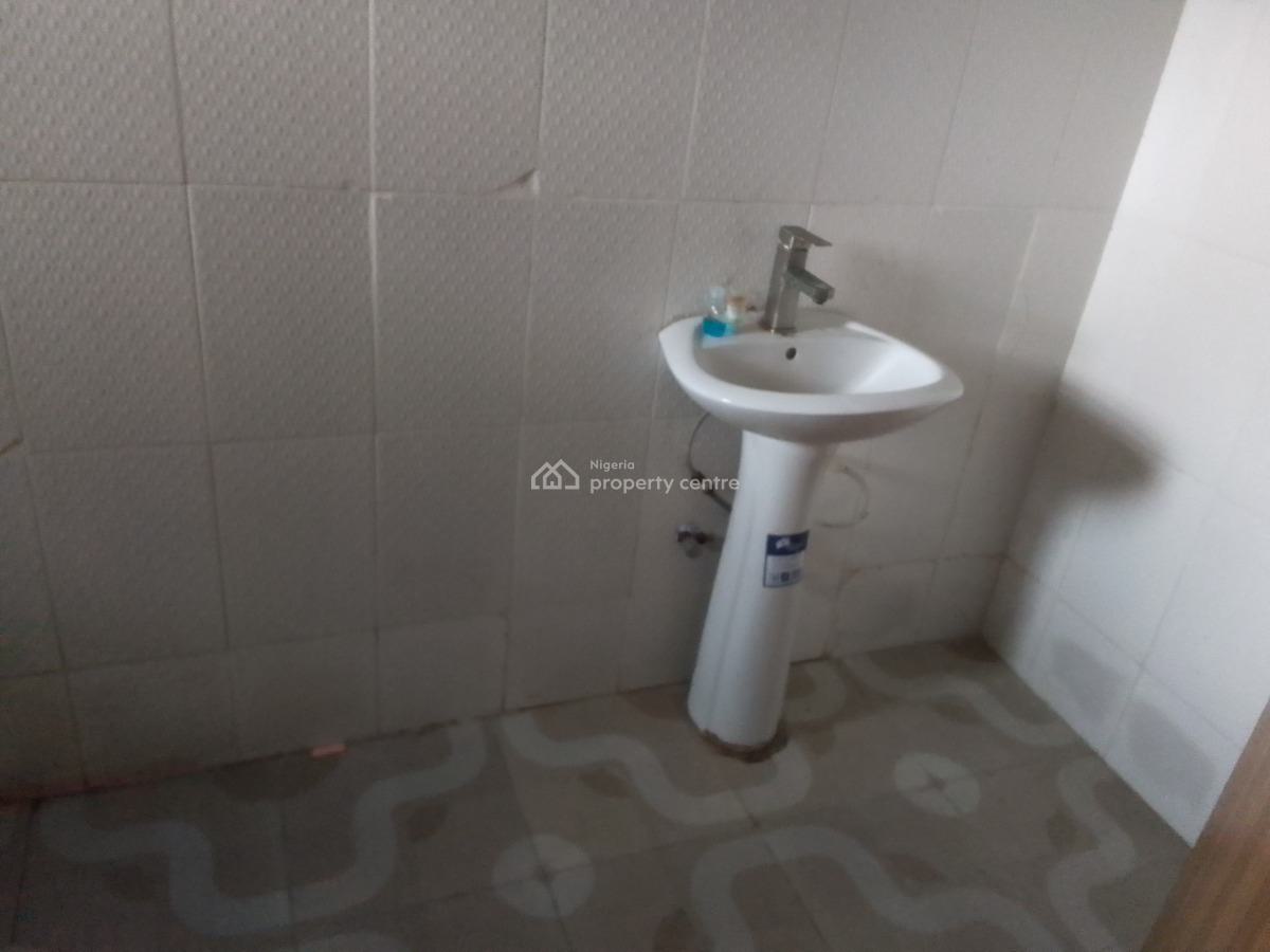Spacious Luxury 2 Bedroom Flat with Excellent Features, Alasela Estate, Ogombo, Ajah, Lagos, Flat / Apartment for Rent