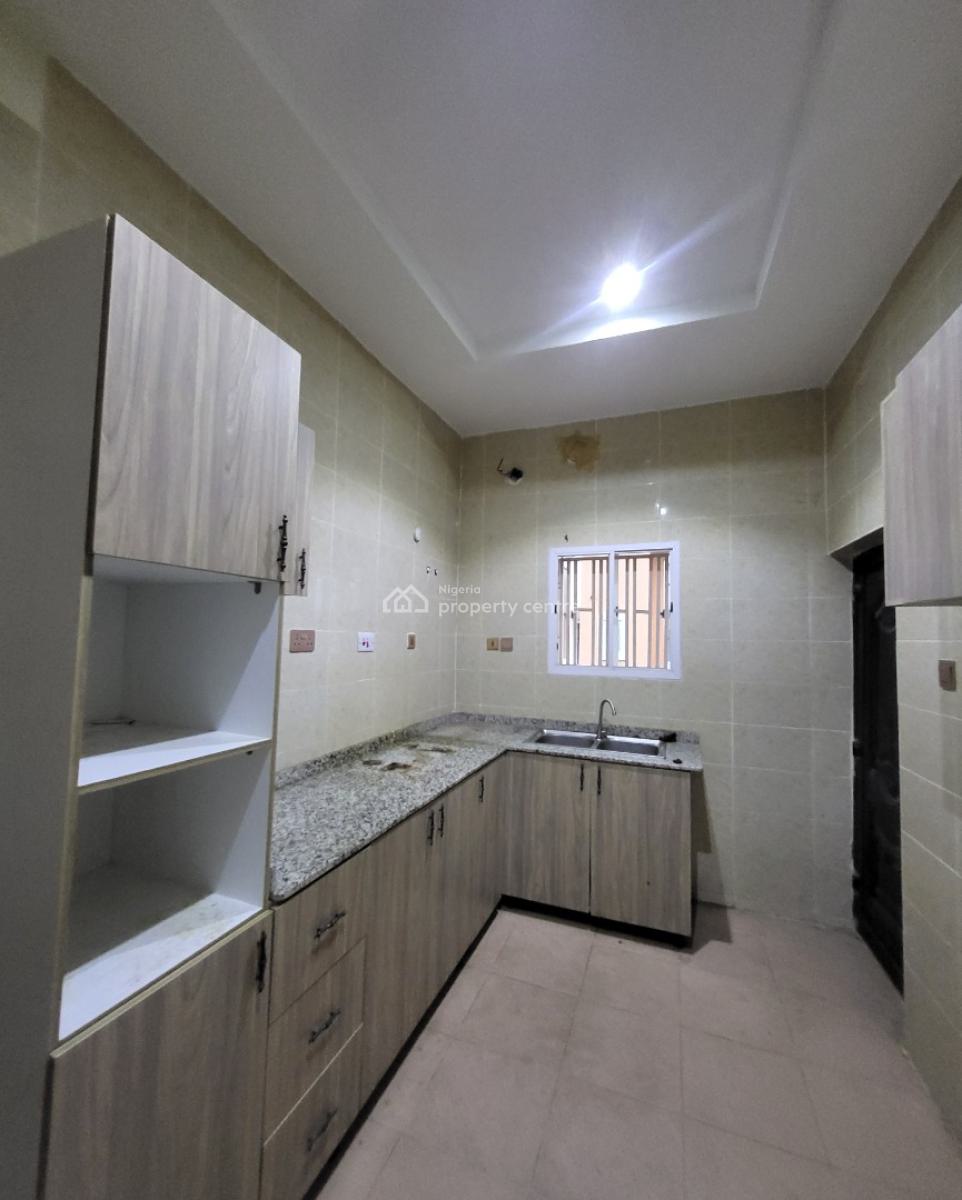 Luxurious Massive 2bedroom Flat, By American International School, Durumi, Abuja, Flat / Apartment for Rent