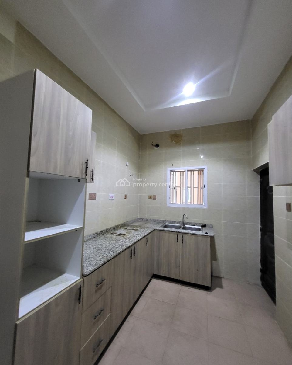 Luxurious Massive 2bedroom Flat, By American International School, Durumi, Abuja, Flat / Apartment for Rent