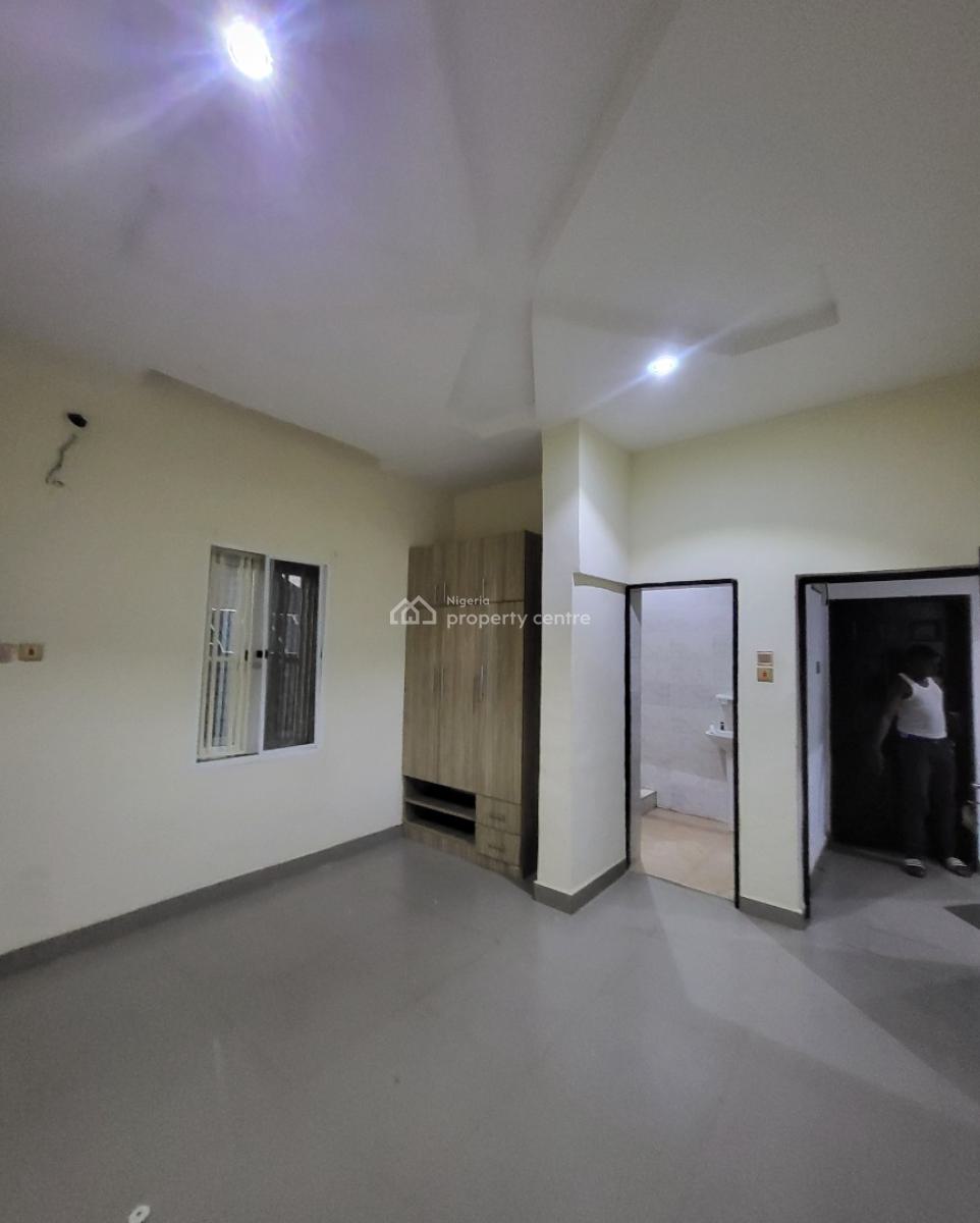Luxurious Massive 2bedroom Flat, By American International School, Durumi, Abuja, Flat / Apartment for Rent