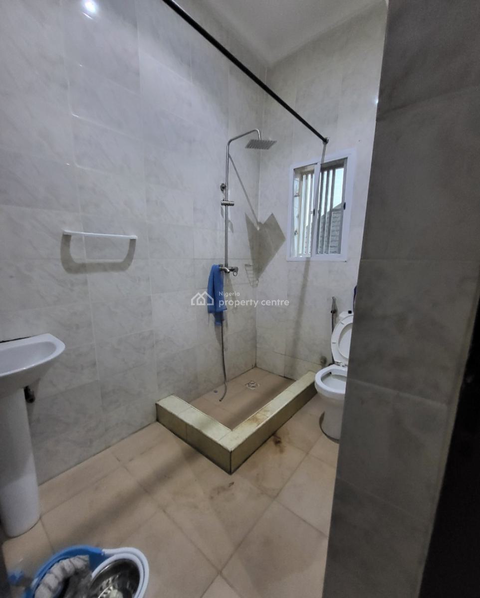 Luxurious Massive 2bedroom Flat, By American International School, Durumi, Abuja, Flat / Apartment for Rent