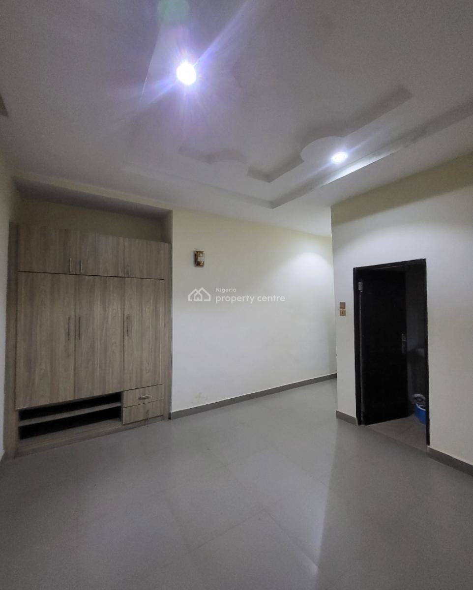 Luxurious Massive 2bedroom Flat, By American International School, Durumi, Abuja, Flat / Apartment for Rent