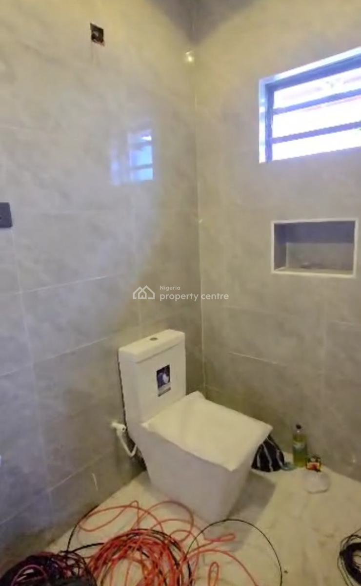 3 Bedroom Apartment with a Bq and a Gymnasium, Maryland, Lagos, Flat / Apartment for Sale