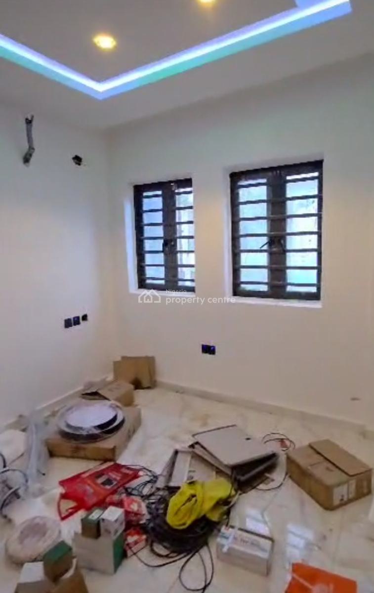 3 Bedroom Apartment with a Bq and a Gymnasium, Maryland, Lagos, Flat / Apartment for Sale