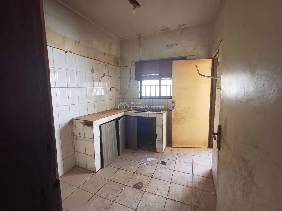 3 Bedroom Flat on The First Floor, Mabushi, Abuja, Flat / Apartment for Rent