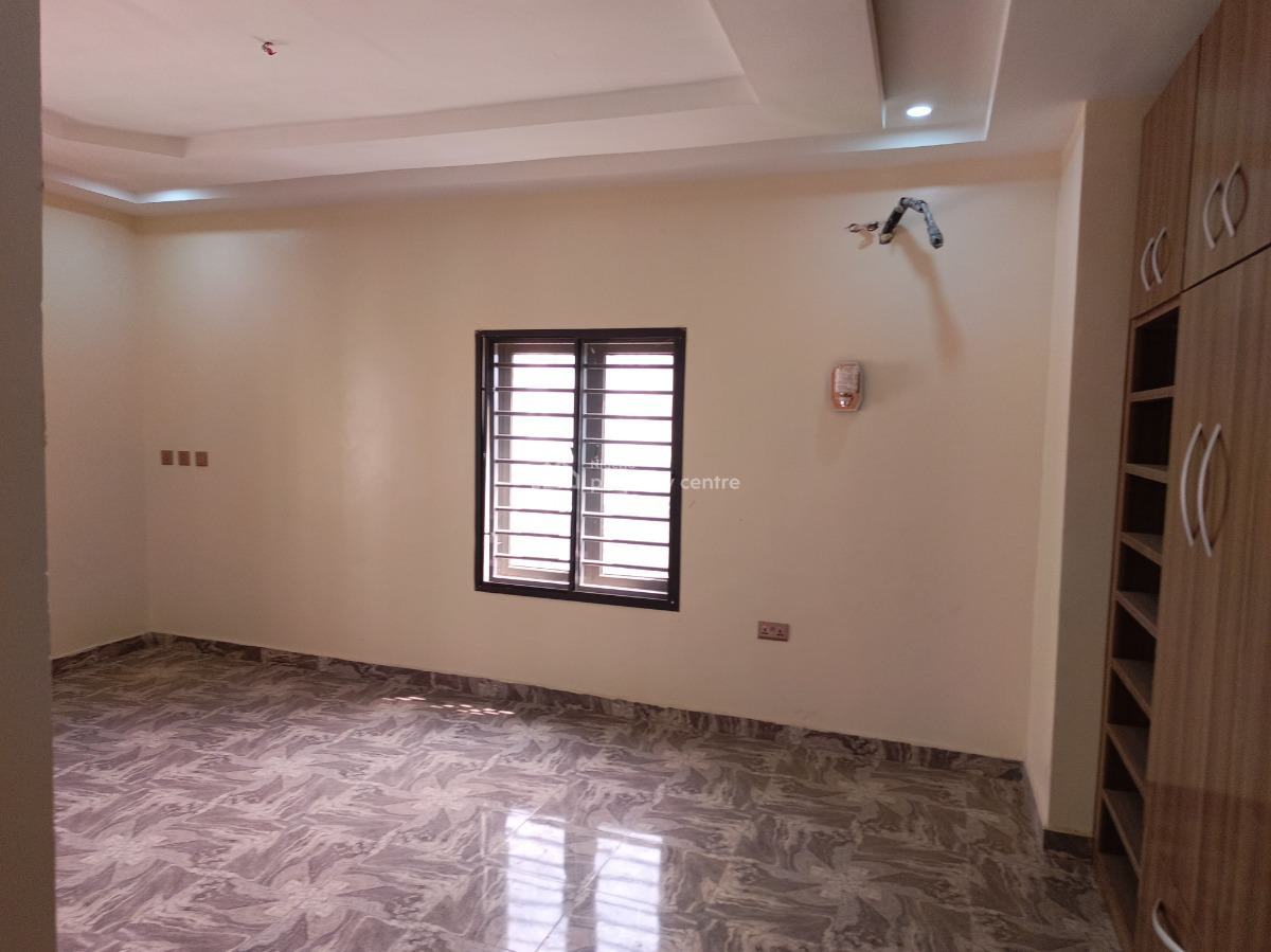 Standard 3 Bedrooms Block of Flat First Floor, Jahi By Gilmor, Jahi, Abuja, Flat / Apartment for Rent